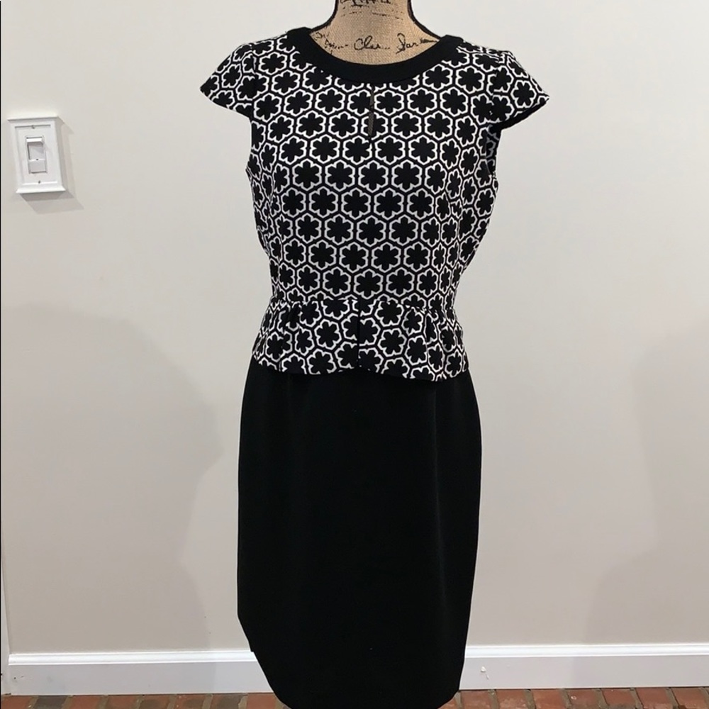 TAHARI Arthur S. Levine Dress